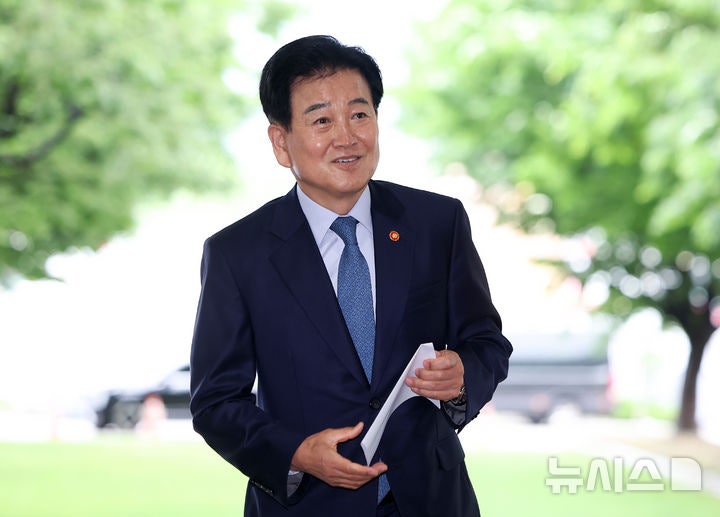 <b>정동영</b>, <b>몽골</b> 방문 '울란바타르 안보 대화' <b>연설</b>…'한반도 평화공존' 설...