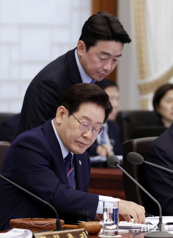 [단독]이 대통령, 차기 <b>국무총리</b> 강훈식 내정…이번주 발표할 듯