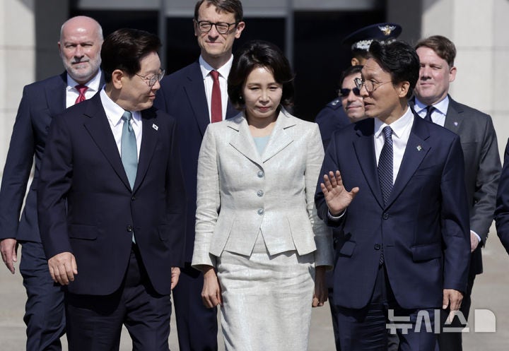 李 순방 환송 행사에 정청래 불참…지선 결과 영향?