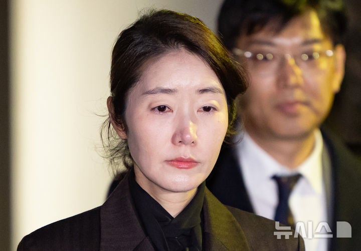 '공천헌금 의혹' <b>강선우</b>·<b>김경</b>, 쪼개기 후원도 檢 <b>송치</b>