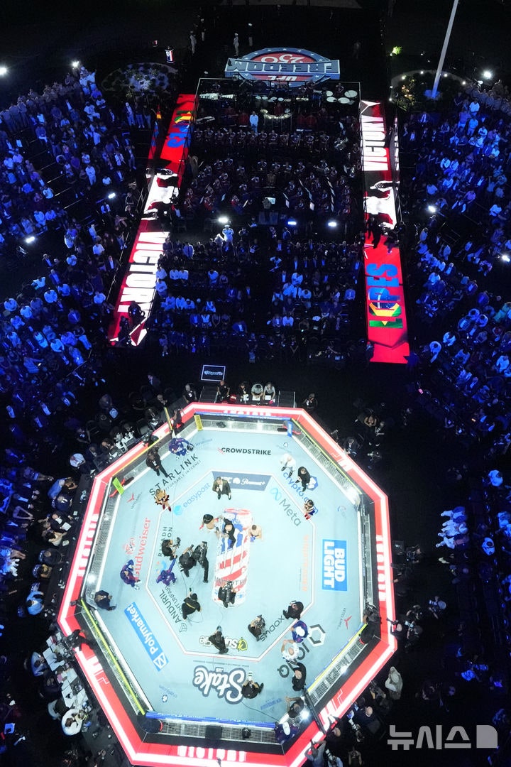 <b>백악관</b> 사우스론에서 열린 '<b>UFC</b> 프리덤 250' 경기