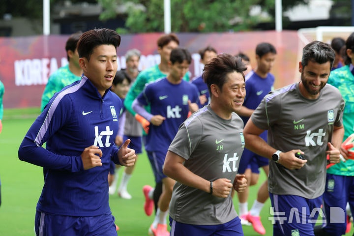가족과 푹 쉰 홍명보호…'조 1위' 걸린 멕시코전 본격 담금질