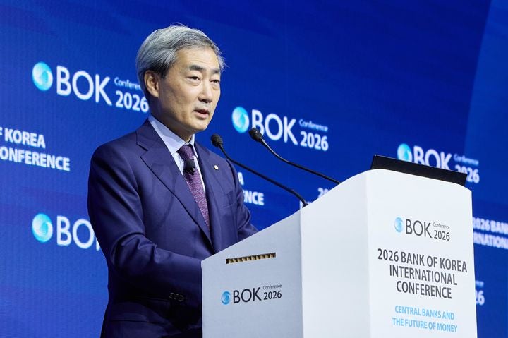 <b>한은</b> "소비자<b>물가 상승률</b>, 목표 수준 넘어…하반기도 <b>3</b>% 내외"