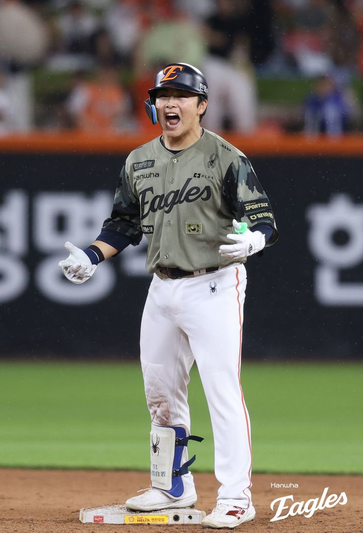 '5연승' <b>삼성</b>-'6연패' <b>한화</b>, 우중 혈투 끝 3-3 <b>강우콜드</b> 무승부