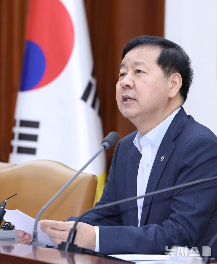 비상경제본부 <b>회의 주재</b>하는 <b>구윤철</b> 부총리