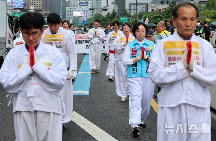 <b>홈플러스</b> 납품 중기 '눈물'…"<b>정산</b> 평균 7.7억 밀려"