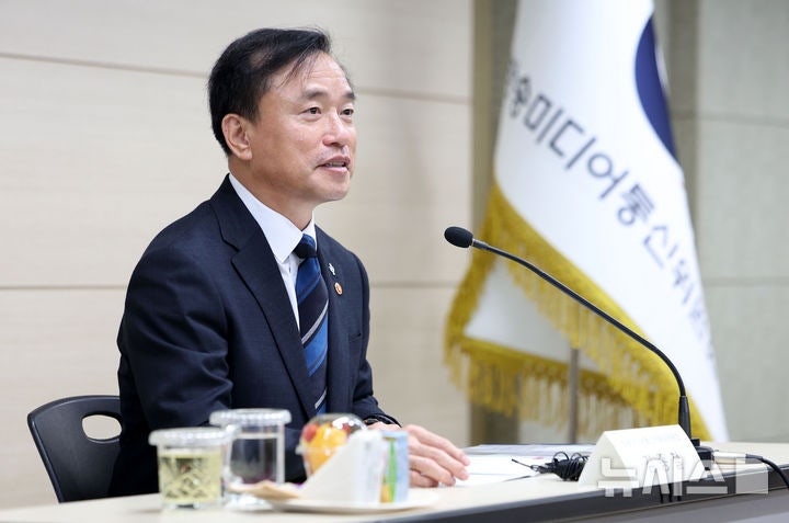 <b>방미통위</b>, 회생 신청 <b>JTBC</b> 의견청취…"시청권 침해 있어선 안돼" (종합)