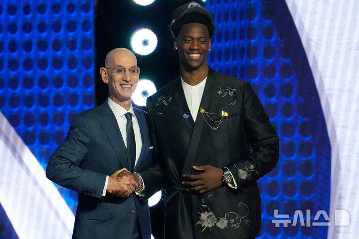 디반사, NBA 신인 드래프트 1순위로 워싱턴 유니폼