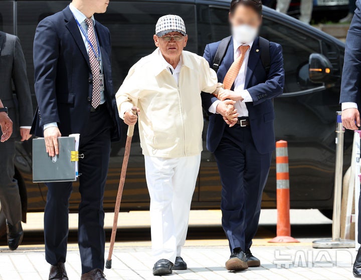 '국힘 당원 가입' 신천지 이만희 구속…합수본, '최정점' 신병 확보