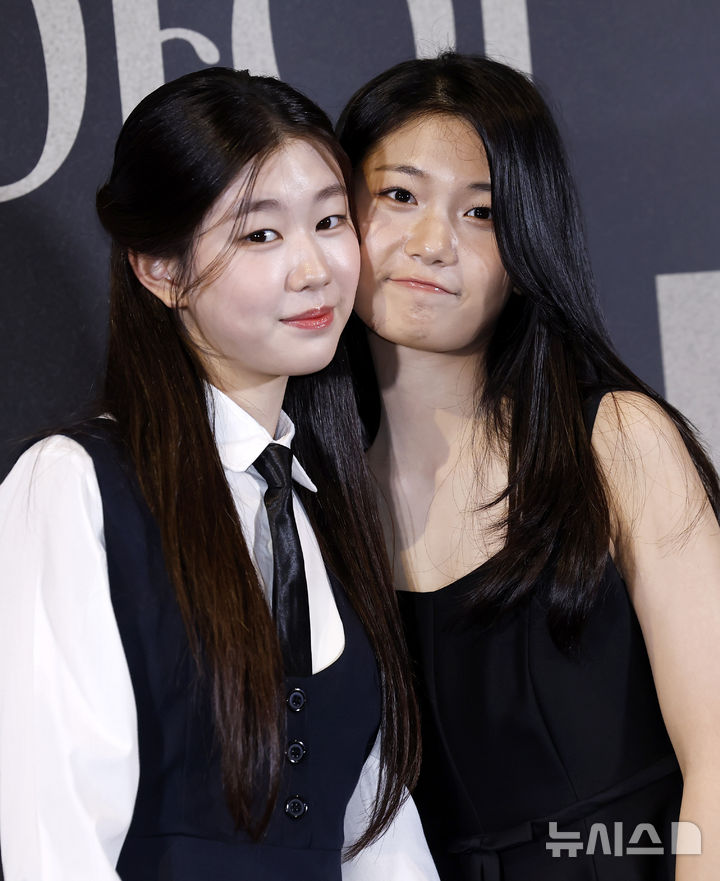 <b>그림자 아이</b> 두 주역