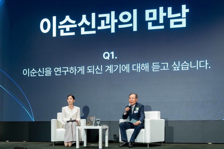 윤동한 한국콜마 회장, '이순신의 위대한 경영' 출간…"최고의 경영자...