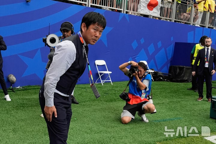 '<b>브라질</b>에 역전패→32강서 탈락' <b>일본</b> "여기서 끝날 게 아닌데"(종합)[월...