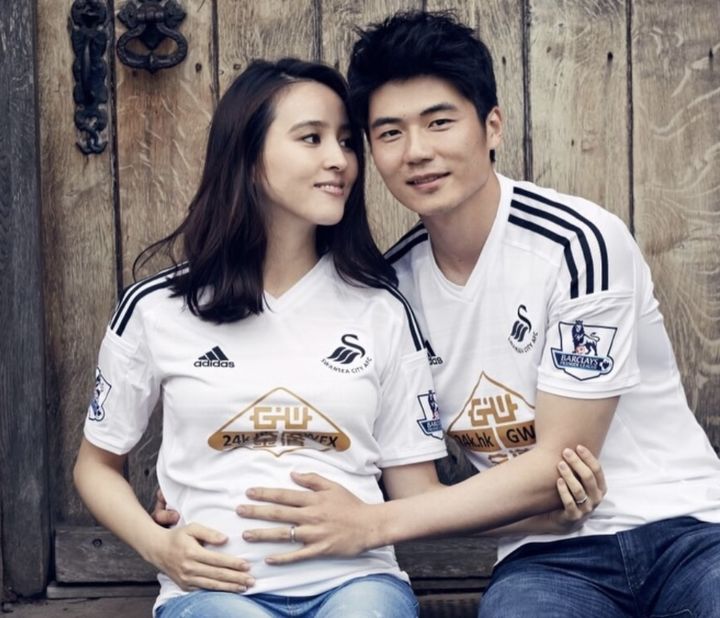'결혼 13주년' <b>기성용</b>·<b>한혜진</b>, '만삭' 사진 공개
