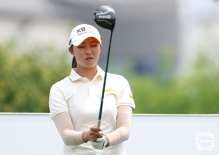 <b>박예지</b>, KLPGA 롯데 오픈 3R 단독 선두 탈환…김효주는 3타 차 5위