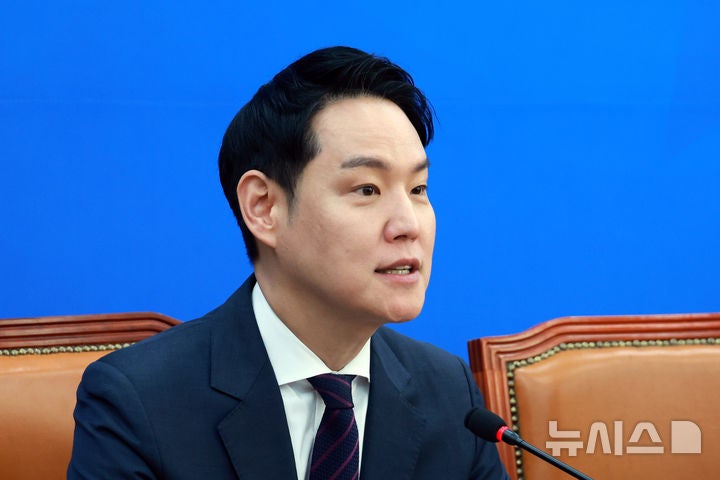 <b>민주당</b>TF, 이르면 오늘 형소법 <b>개정안</b> 발의…"보완수사권 폐지 방침 유...