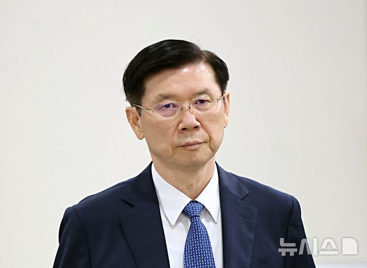 "尹 '체포저지' 지시 거부했어야"…박종준 전 경호처장 1심서 법정구속...