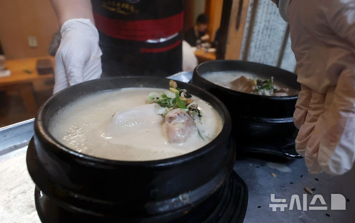 닭고기 잘못 먹으면 여름 휴가 다 날아간다! 식약처 위생 단속 발동