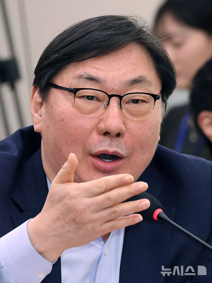 이화영 제3자뇌물 재판, 김성태 공소기각 <b>파기</b>에 숨고르기