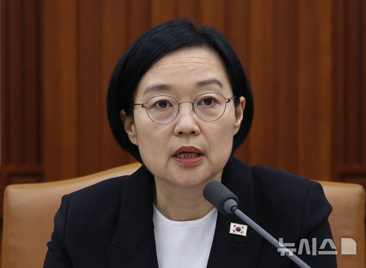<b>한 총리</b>, 중부지방 집중호우 예보에 "빈틈 없도록 <b>비상근무</b> 태세 유지"