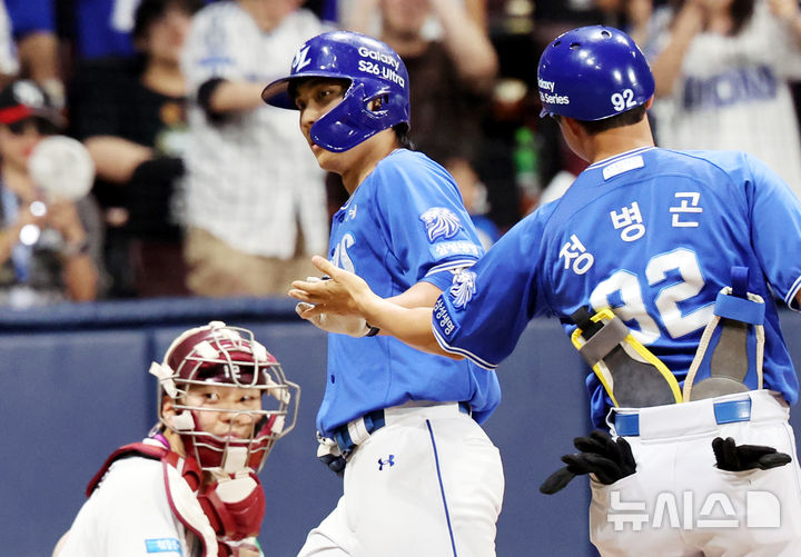 '이재현 결승 솔로포' <b>삼성</b>, 8-6으로 <b>키움 제압</b>하고 선두 질주