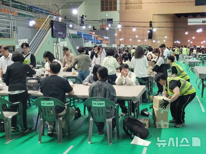 <b>통영시장</b> 선거 <b>재검표</b>, 27일 오후 2시 경남선관위…영상 촬영 금지