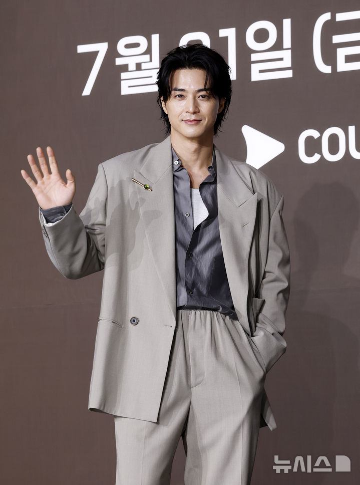 <b>지금 불륜</b>이 문제가 아닙니다 출연하는 <b>김지훈</b>