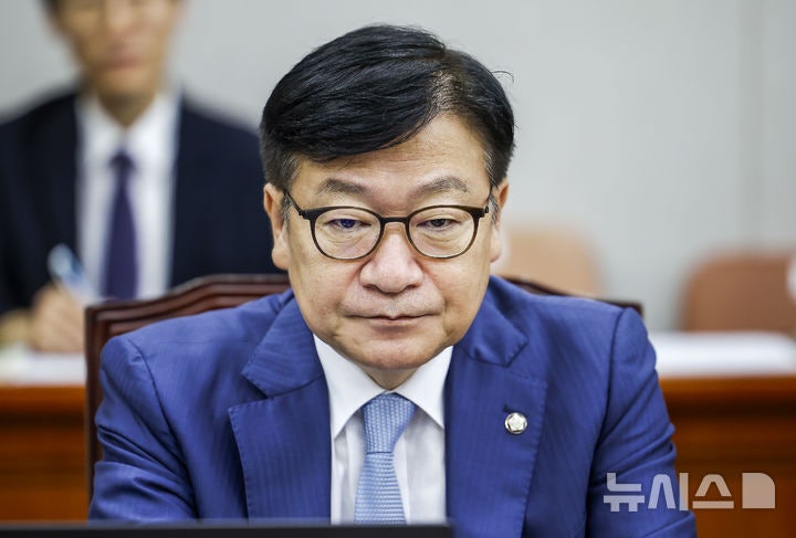 <b>정점식</b> "<b>보완수사권 폐지</b>법, '공소취소 특검 시즌2'…모든 책임 李와 與...