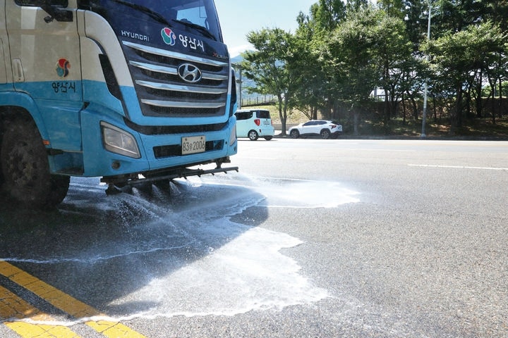 [속보]<b>양산</b> 41.6도…역대 <b>최고기온</b> 하룻만에 경신