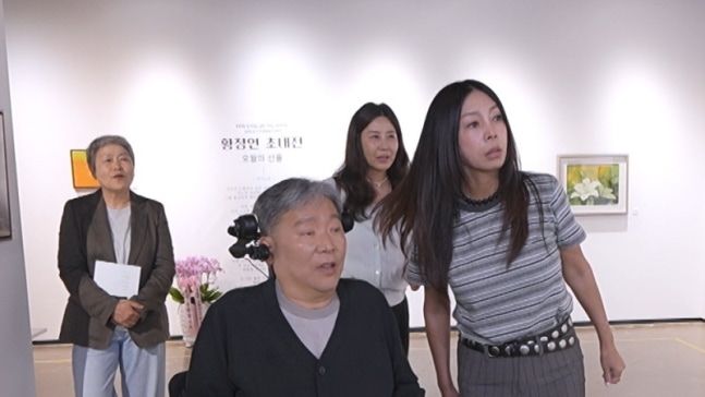 <b>황신혜 동생</b>, 29세 사고로 <b>전신마비</b> "누나가 밤새 간호"