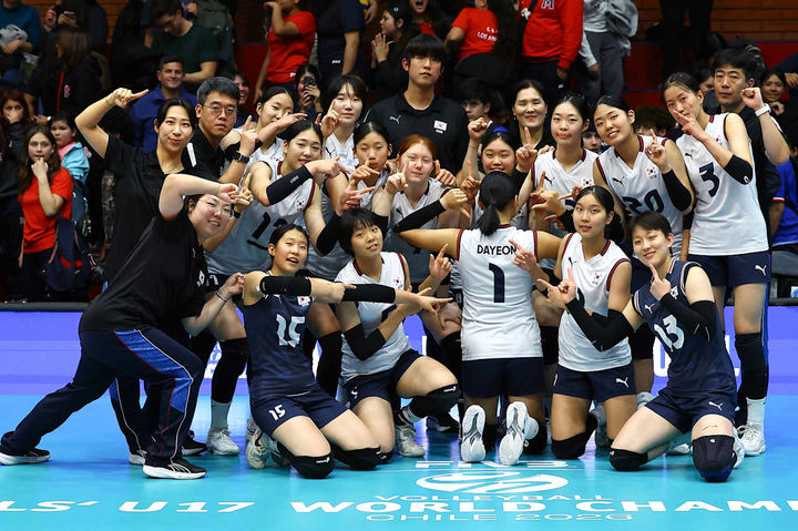 <b>U</b>-<b>17</b> 여자배구, <b>세계선수권</b>서 푸에르토리코에 3-1 승리