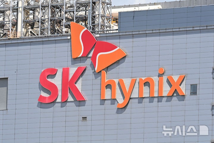 <b>SK하이닉스</b> '<b>통합노조</b>' 설립 추진…성과급 갈등 커지나