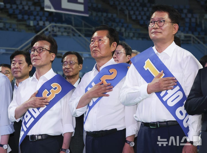 與 <b>전대</b>, 오늘 TK·강원 <b>경선</b>…김민석 '우세 굳히기'냐 정청래 '또 역전...