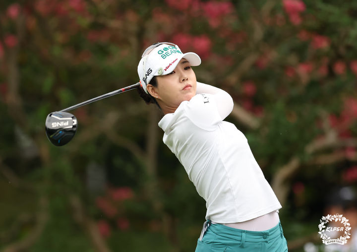 <b>장은수</b>, <b>KLPGA</b> 제주삼다수 역전 <b>우승</b>…데뷔 10년 차에 첫 트로피