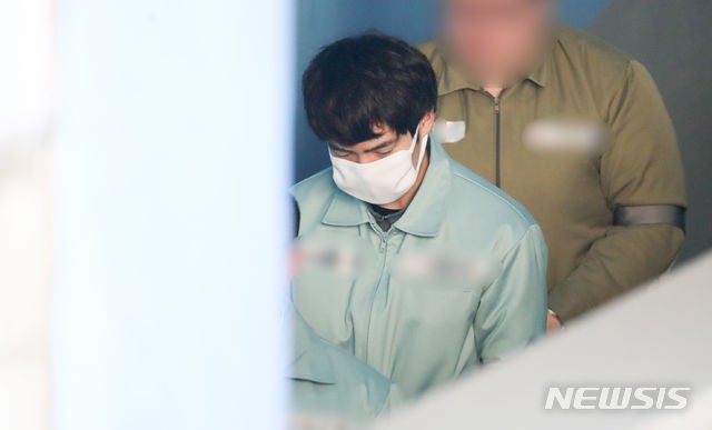 '5번째 음주운전' <b>손승원</b> 2심서 <b>징역</b> 1년→<b>2년</b>…法 "1심 형 가벼워"