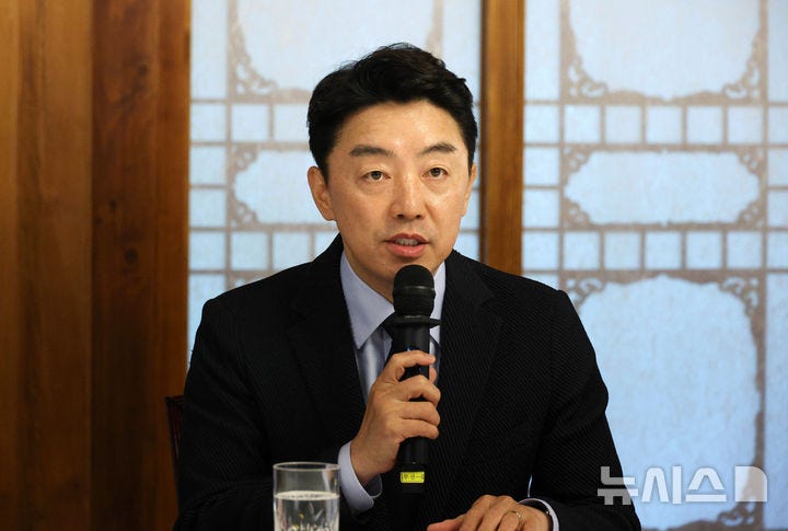 <b>강훈식</b> "세제개편안 국민 수용성 한층 높여야…합리적 의견 정책 반영"