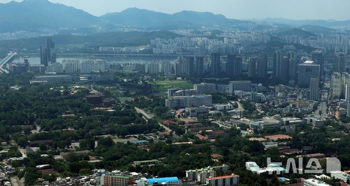 서울시민 3명 중 2명 "<b>용산공원</b> 내 <b>공공주택</b> 공급 반대"