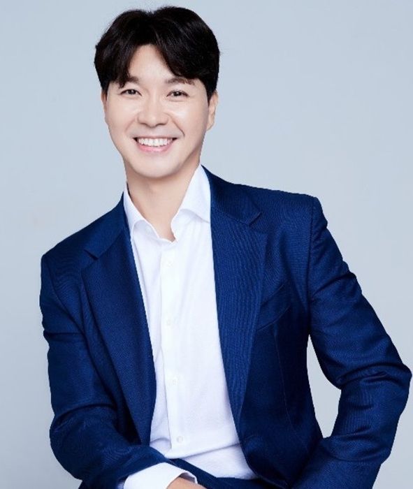 <b>박수홍</b>, <b>비행기 지연</b> 민폐 논란 <b>사과</b>…"변명의 여지 없다"