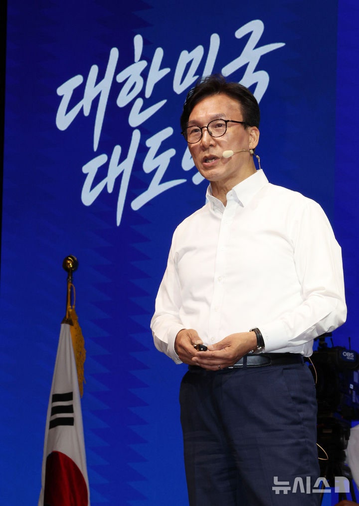 <b>김민석</b>, 분야별 당대표 특보 <b>임명</b>…<b>정봉주</b>·최혜영·한상익 등