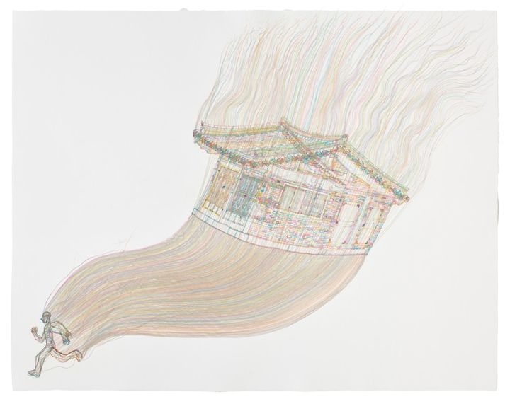 〈쫓아오는 집〉,2019,STPI 수제 종이에 실,131.5 × 167 cm,작가,STPI,리만머핀,빅토리아 미로 제공.서도호 *재판매 및 DB 금지
