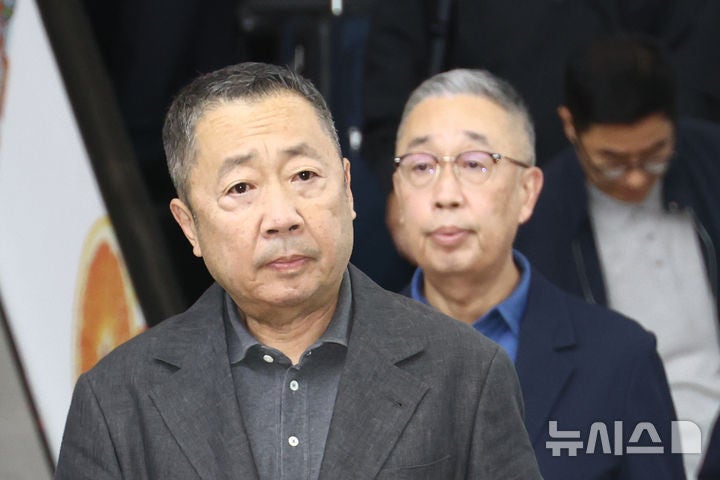 <b>박지원</b> <b>두산</b>에너 회장 "구조작업 빨리 이뤄지도록 노력"