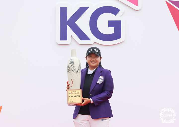 신다인, <b>KG 레이디스 오픈</b> 첫 2연패…"신들린 날이었다"(종합)