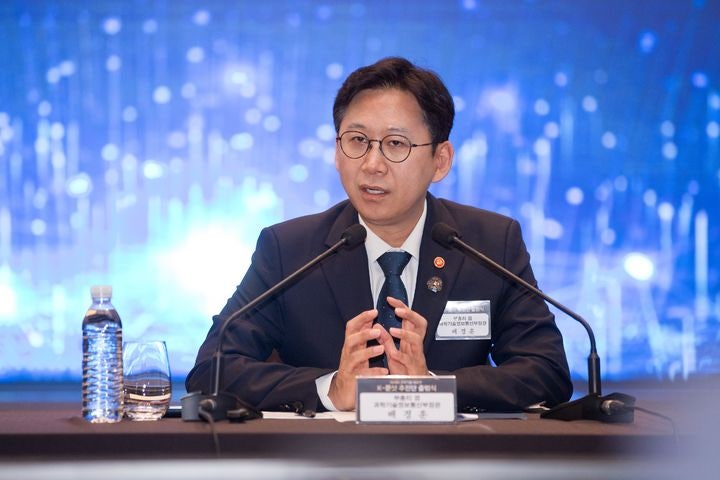 의대 쏠림에 꺾인 이공계…<b>정부</b>, <b>과학</b>인재 1만명 키운다