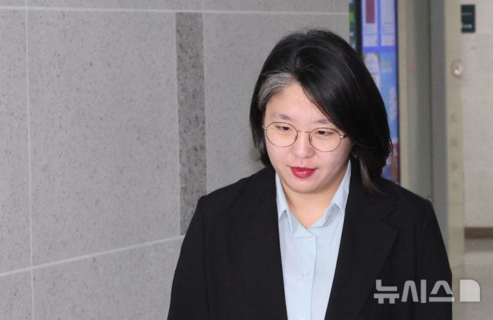용혜인 '의원 사퇴 여부'에 "개인 결정이 당 진로와 직결…양해 구해"