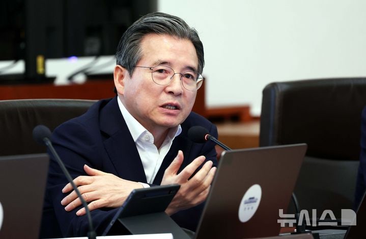 <b>김용범 청와대</b> 정책실장 <b>사퇴</b>…이 대통령 사표 수리(종합)