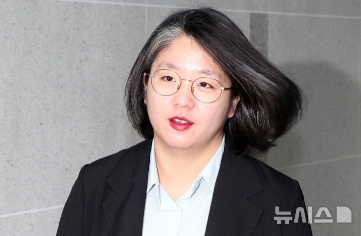 <b>용혜인</b> 의원직 유지 논란…"원외정당 돼, 양해" "귀족 행세"