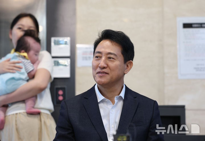 오세훈, 821조 정부 예산안에 "부동산 실패 달래려는 돈풀기" 강력 비판