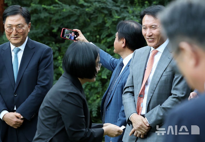 '총리님과 셀피'