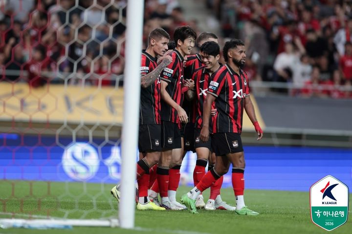 'K리그1 선두' <b>서울</b>, 10명 싸운 <b>인천 1-0</b>으로 꺾고 5연승