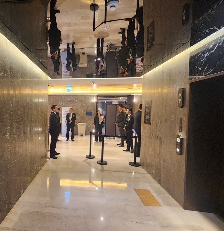 [현장] <b>고려아연 임시주총</b> 표대결 '디데이'…삼엄한 경비에 긴장감 '고...