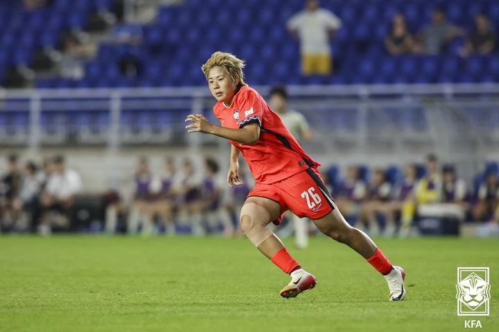 한국 여자 축구, <b>아시안게임</b> 첫 경기서 완승…북한도 승전고(종합)